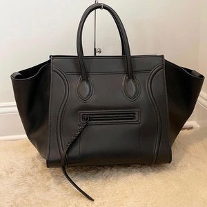 Celine Phantom Medium Bag ⭐️